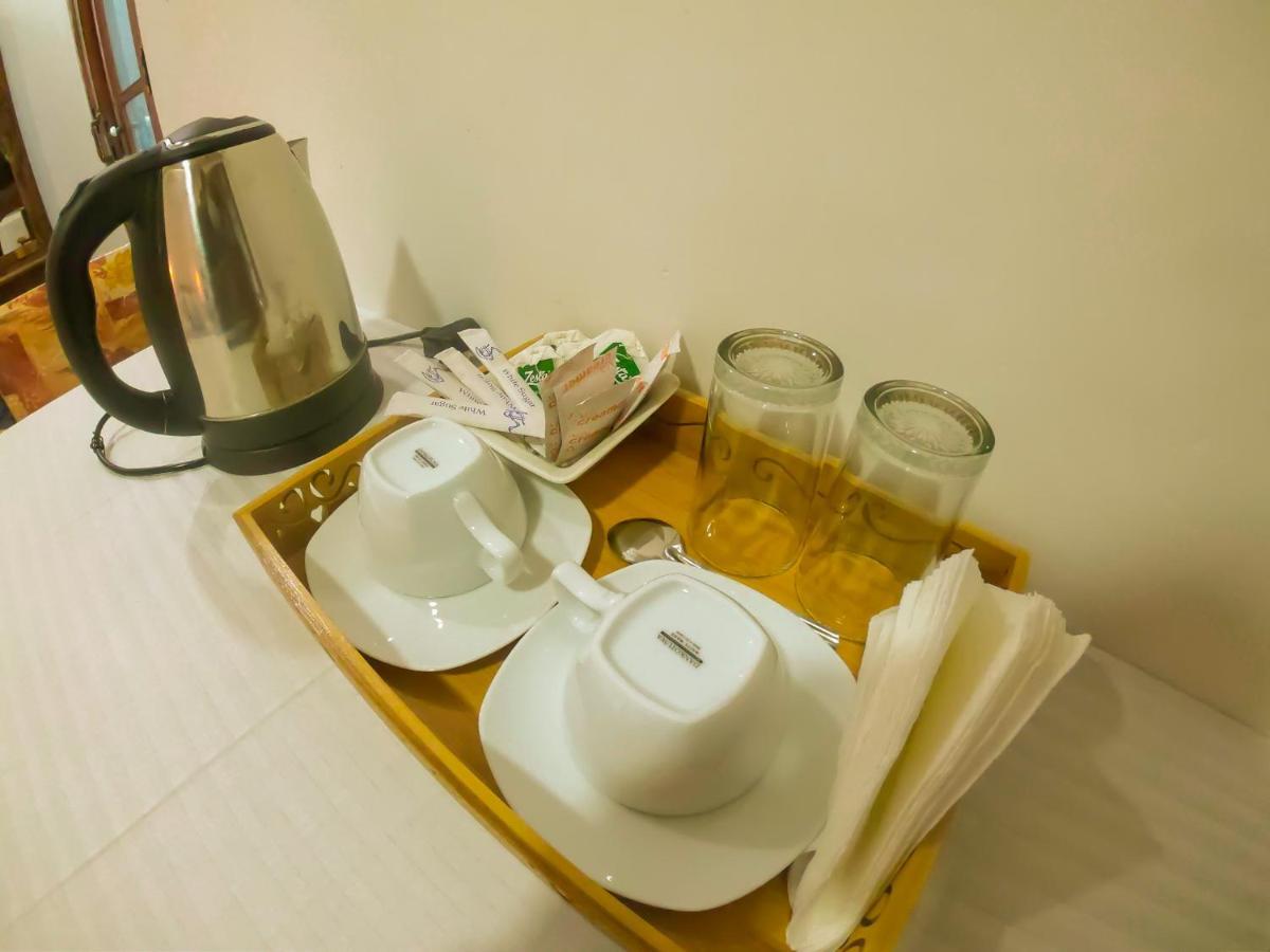 Ritz Inn เอลลา ภายนอก รูปภาพ
